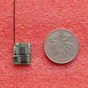 Miniature model aircraft remote control (operating at 900 MHz)